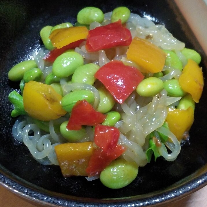 カラーピーマン、枝豆の白滝サラダ